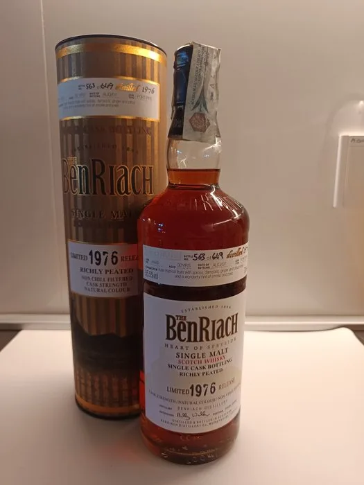 Benriach 1976 30 years old Cask no. 4469 - 70cl