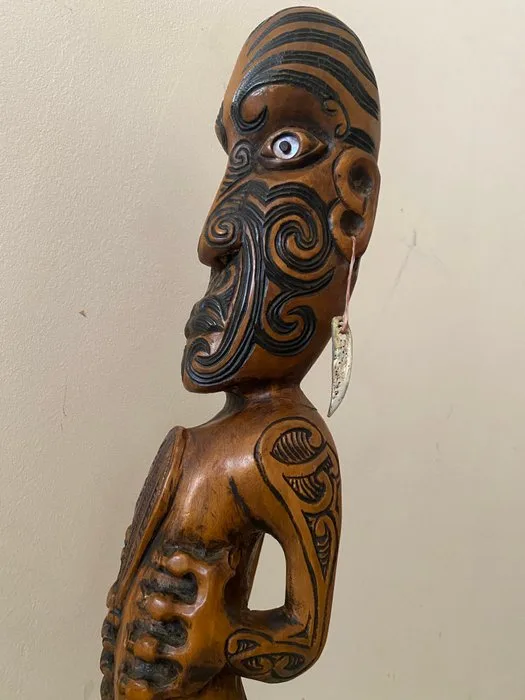 Maori statue - Wood - New Zealand - 20th century