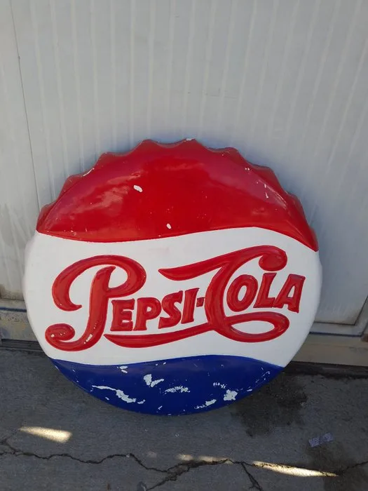 Decorative ornament - Italy - giant cap Pepsi Cola