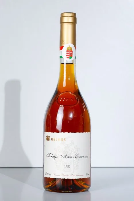 1983 Oremus, Tokaji Aszú-Eszenzia - Tokaj Eszencia - 1 Jennie (0.5L)