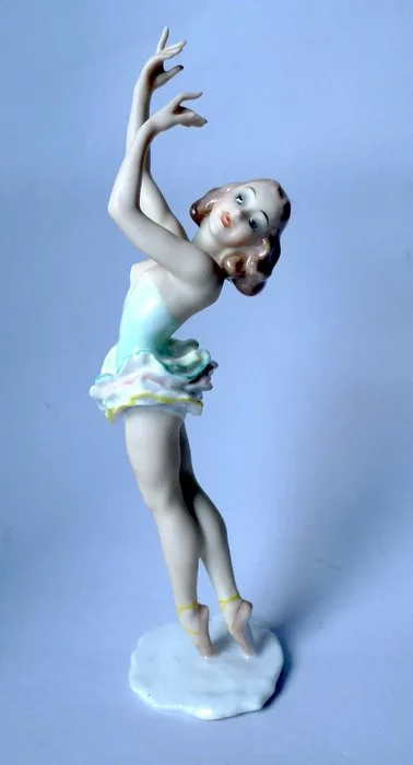 Hutschenreuther - Figure - Danzatrice / Ballerina - Porcelain, Glaze