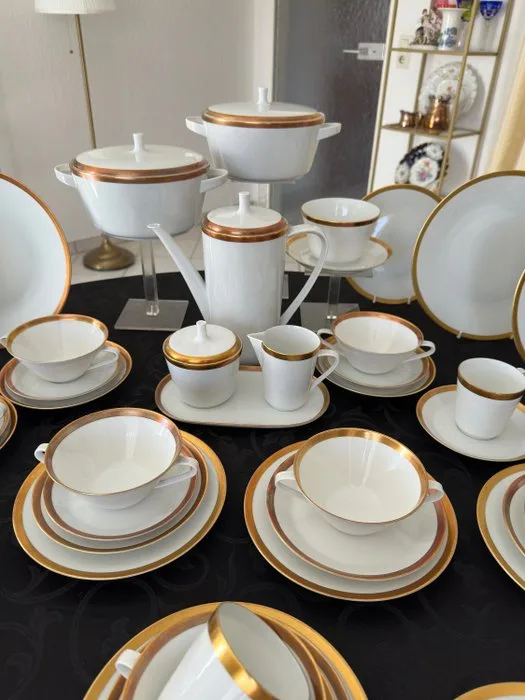 Hutschenreuther - luxuriöser, breiter Gold-Rand - Table service for 12 (78) - Food and coffee service - Porcelain