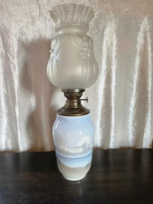 Royal Copenhagen - Oil lamp - Frosted - Hand made