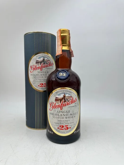 Glenfarclas 25 years old - b. 1990s - 700ml