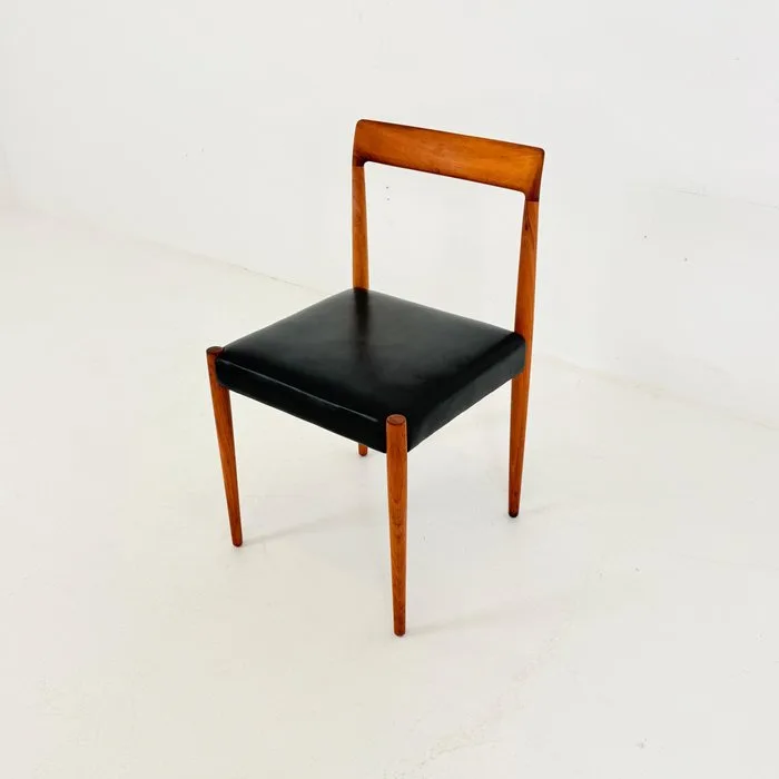 Chair - Teak - vintage chair