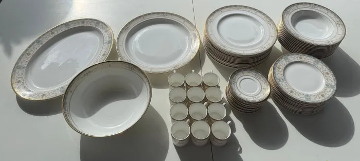 Royal Doulton - Royal Doulton - Table service for 12 (63) - H.5262 - Bone china - Royal Doulton service