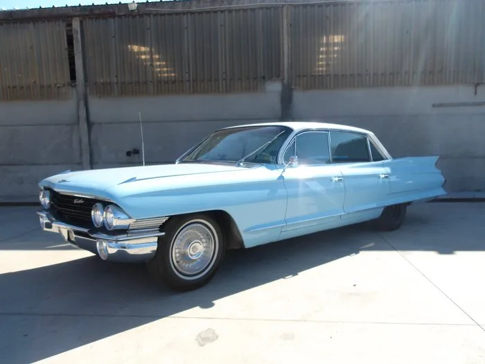 Cadillac - De Ville - 1961