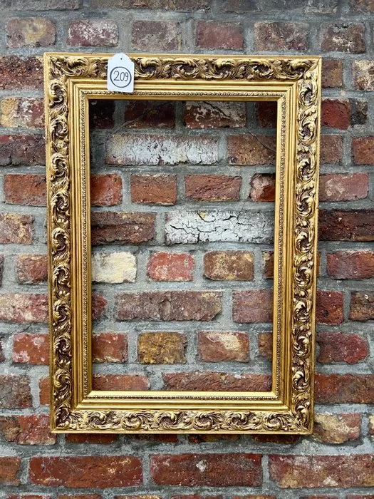 Frame - 209. Old gold gilded picture frame. For painting 55×35 cm