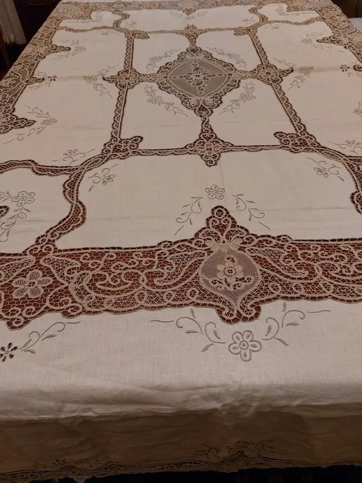 Tablecloth - 260 cm - 230 cm