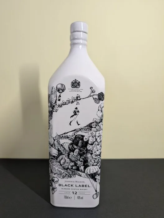 Johnnie Walker 12 years old Bottle For Life - Air Ink - Nouch edition - 70cl