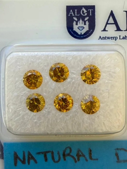 6 pcs Diamond (Natural coloured) - 1.29 ct - Round - Fancy vivid - VS1, VS2, SI1, SI2 - Antwerp Laboratory for Gemstone Testing (ALGT)