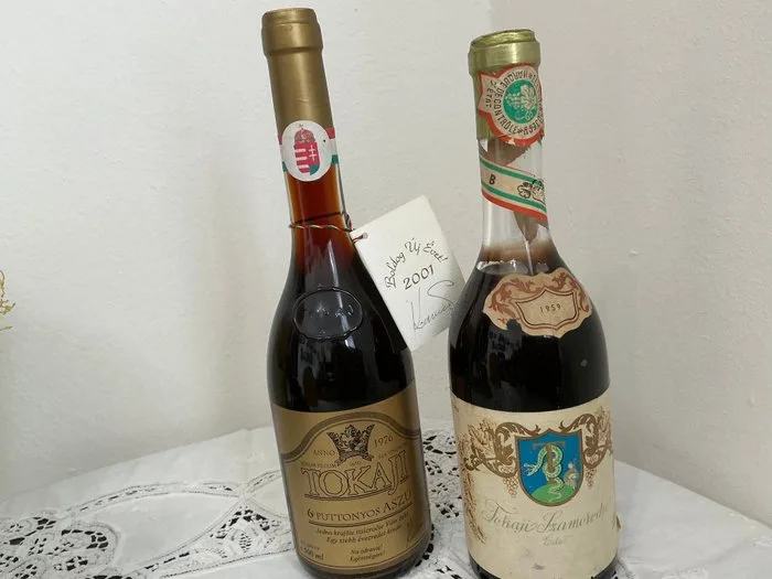 1976 Tokaji 6 Puttonyos Aszú & 1959 Tokaji Szamorodni Édes - Tokaj 6 Puttonyos, Szamorodni Édes - 2 Jennies (0.5L)