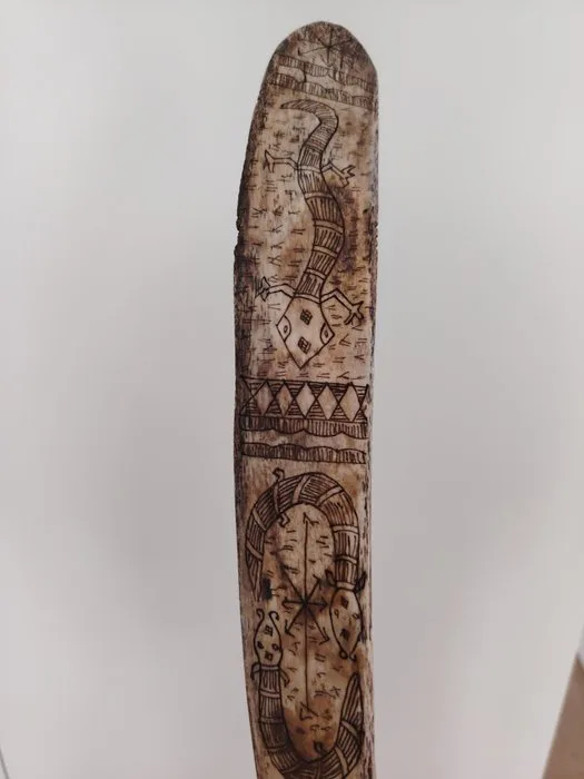 Batak Anthropological Oracle Calendar 'Porhalaan' in Incised Bone - Bone - Indonesia - 1900 - 2000