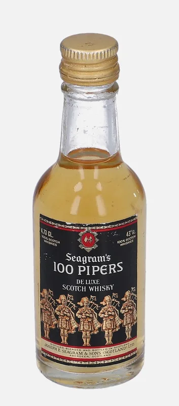 Seagram's – 100 Pipers
