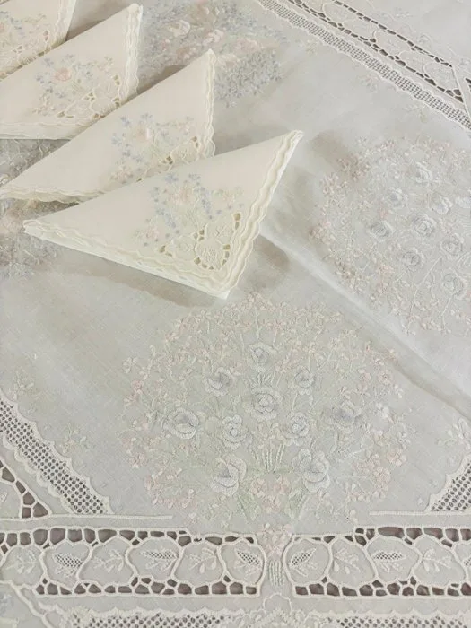 Tablecloth (13) - 260 cm - 160 cm - EMBROIDERY & ENGRAVING