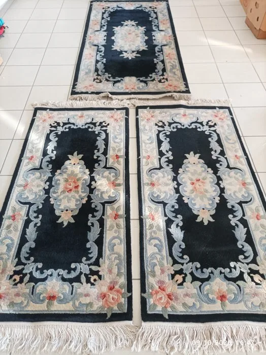 Beijing - Rug - 185 cm - 69 cm