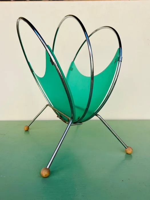 Magazine rack - Polypropylene - Italy - Rare Color Sample