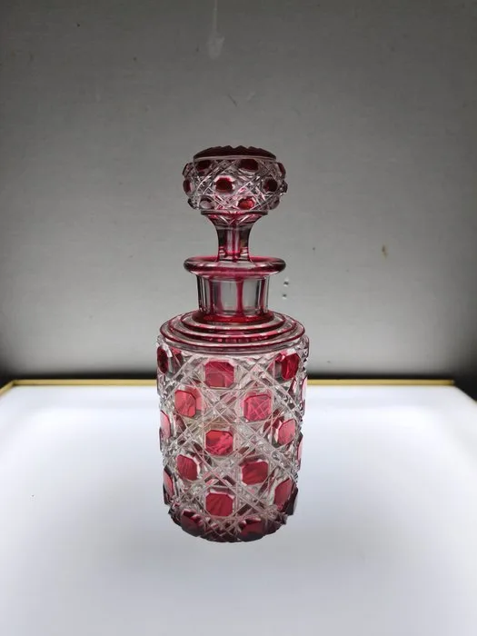 Baccarat - Perfume flask - Diamonds and Jewels Model 19 cm - Crystal