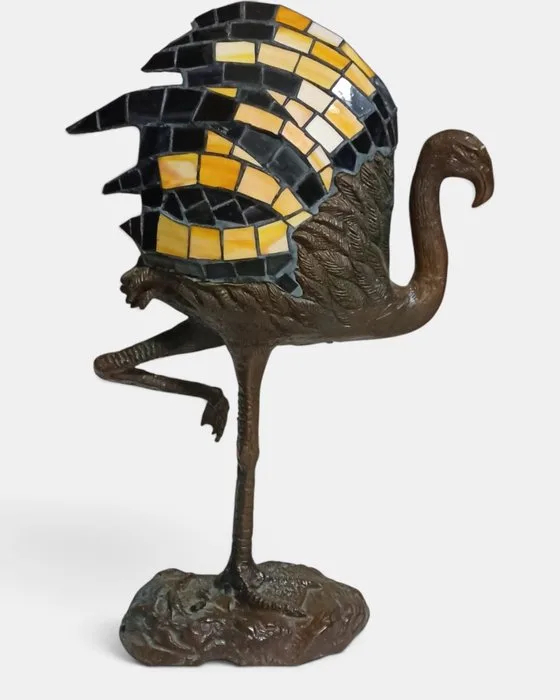 Figurine table lamp - Tiffany style - Patinated bronze, Stained glass - Tiffa flamingo lamp