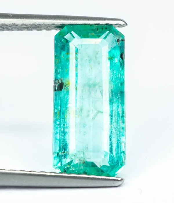 Emerald - 2.93 ct - Gem Report Antwerp (GRA) - Bluish Green (Minor Oil)