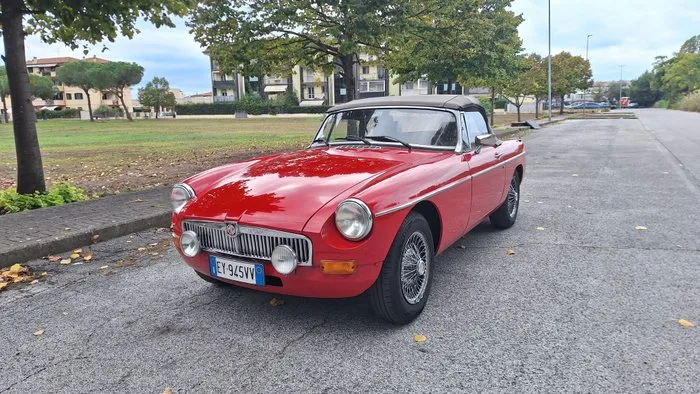 MG - B - 1976
