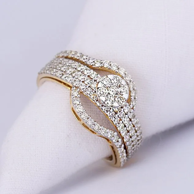 Ring - 14 kt. Yellow gold - 0.92ct. tw. Diamond (Natural) - Diamond Ring