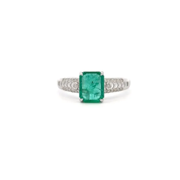 Ring - 14 kt. White gold - 1.36ct. tw. Emerald - Diamond