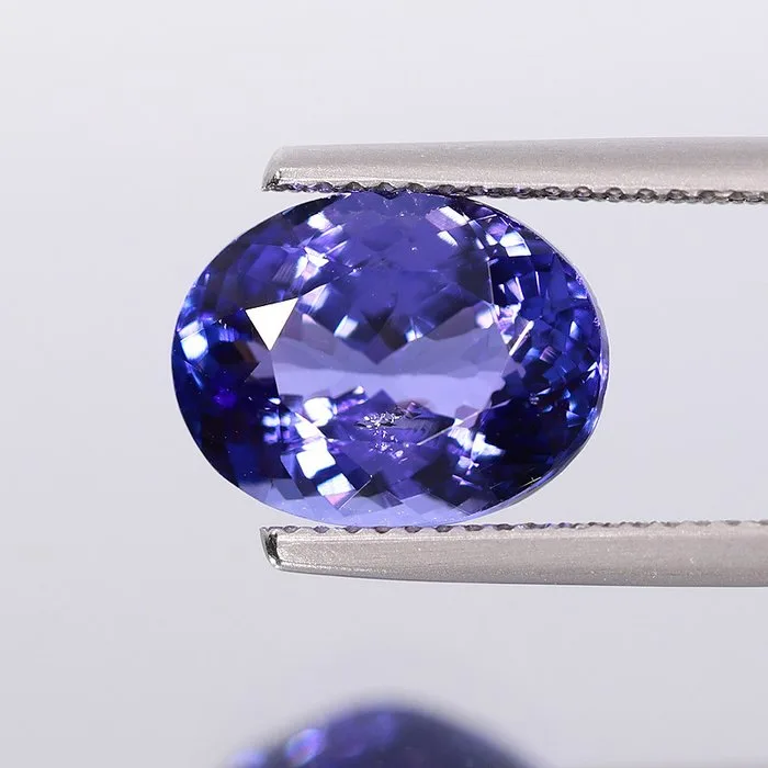 Tanzanite - 5.52 ct - International Colored Gemstone Association (ICA GemLab)