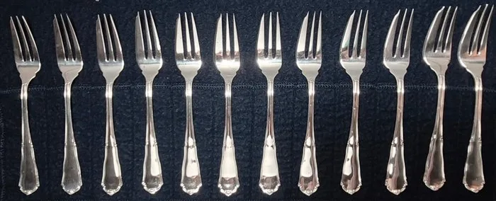 Set di 12 forchette da dolce in argento 800 stile Barocco – ★ 39 PF (Piacenza) - Cake fork -.800 silver