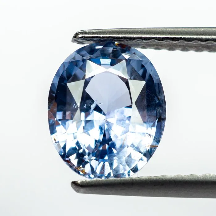 Sapphire - 2.15 ct - Gem Report Antwerp (GRA) - Light Blue (Ceylon)