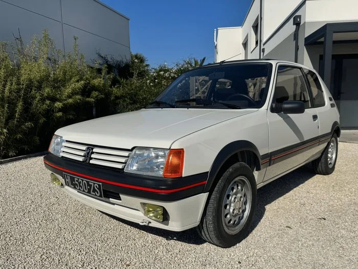 Peugeot - 205 GTI - 1987