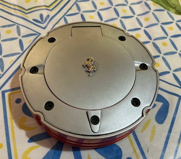 Marlboro metal ashtray - Ferrari - Edizione limitata - 2010