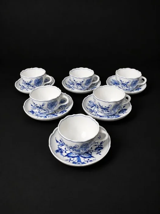 Meissen - Cipolla blu - 6 tazze da caffè con piattini - XX secolo - Cup and saucer (12) - Porcelain