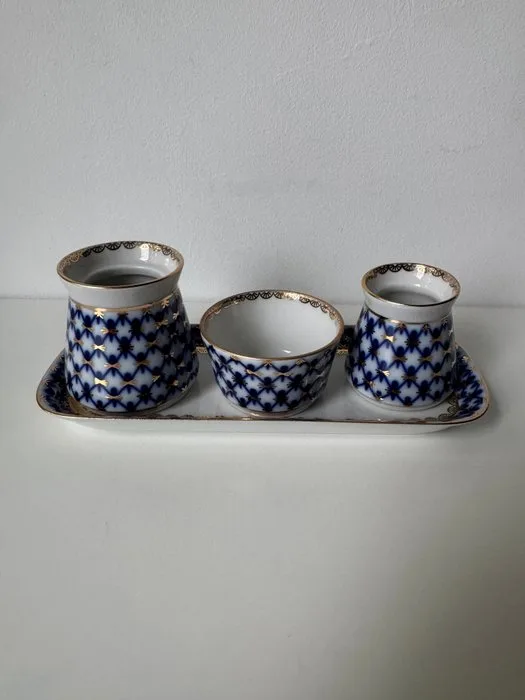 Lomonosov Imperial Porcelain Factory - A. Yatskevich - Plate (4) - Cobalt Net - Porcelain, Gold plated - LFZ Spice set"Cobalt Net"