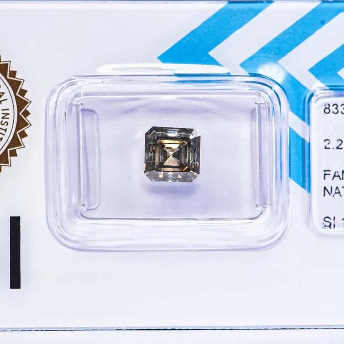 1 pcs Diamond (Natural coloured) - 2.22 ct - Emerald - Fancy Green Grey - SI1 - International Gemological Institute (IGI) - VG VG