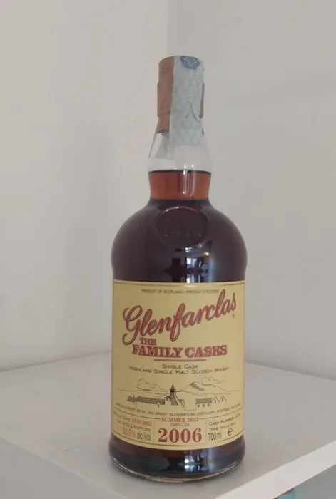 Glenfarclas 2006 The Family Casks - Cask no. 2526 - b. 2022 - 70cl