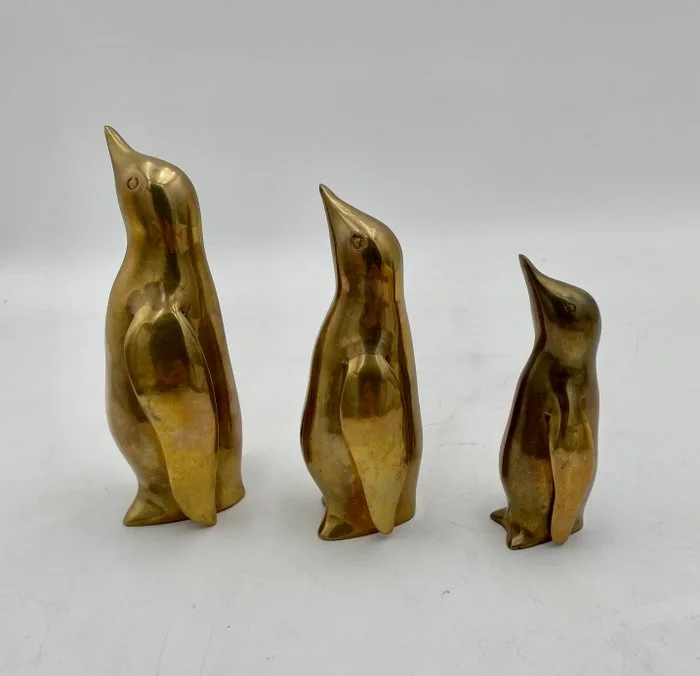 Sculpture, RARE & SUBLIME TRIO OF BRASS PENGUINS - ART DECO - MID-CENTURY 1960 - 15.5 cm - Brass
