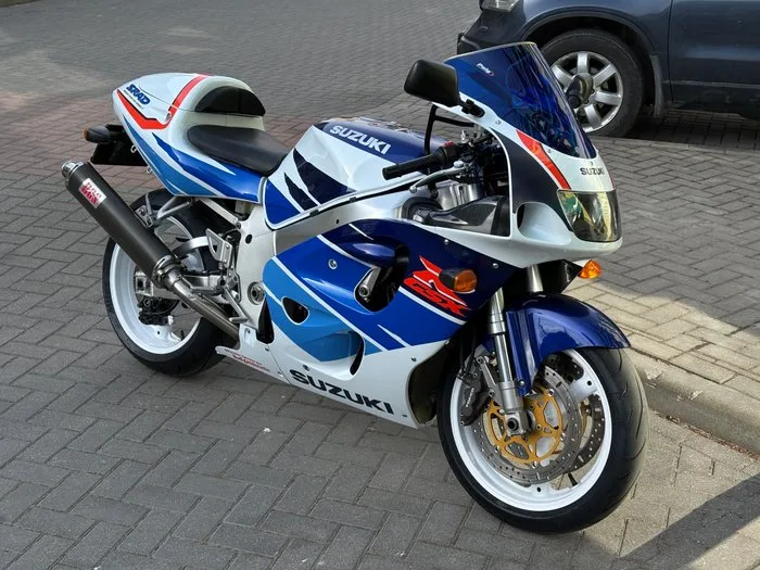 Suzuki - GSX-R 750 SRAD - 750 cc - 1997