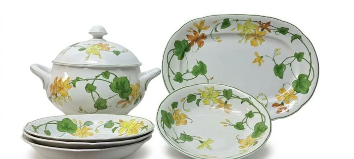 Villeroy & Boch - Dinner service (6) - Geranium - Vitro-Porcelain - Classic - like new