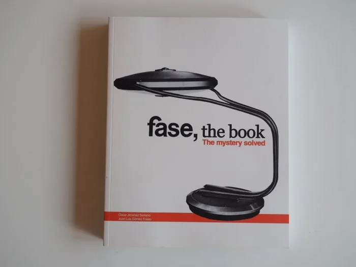 Fase - Luis Perez de la Oliva - Table lamp - Fase, the Book. The mystery solved - Paper