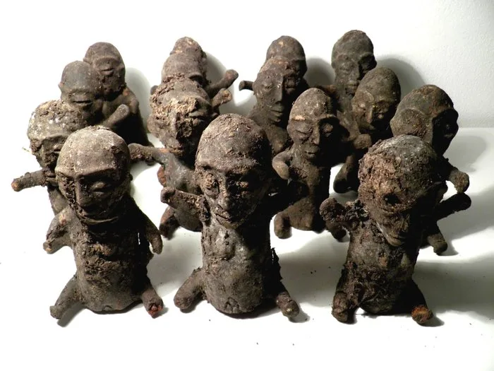 Whole collection 15X batch Mbuti fertility statuettes - Pere Bambuti pigmies - Ituri forest - DR Congo