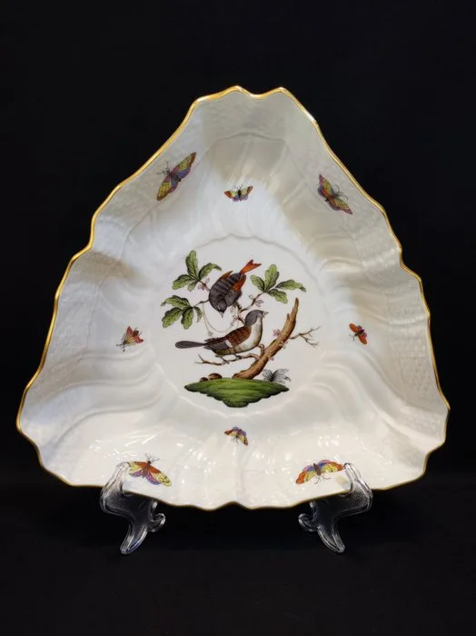Herend - Dish - 1191/RO dreieckige Beilagenschale B/T/H 24,5x24,5x4,8 cm Rothschild mit Goldrand - Porcelain