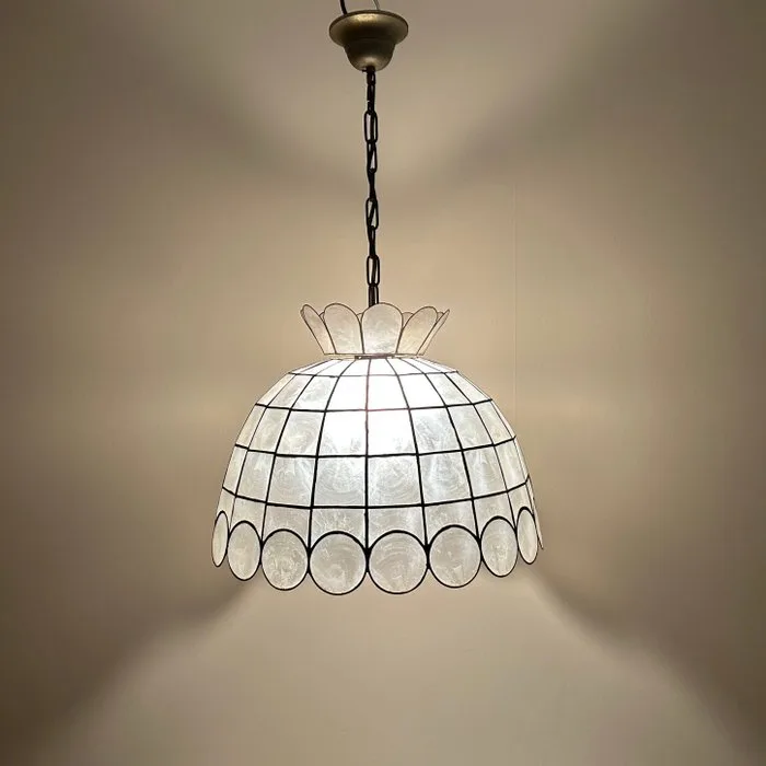 Caged ceiling lamp - Mother of pearl - Capiz shells