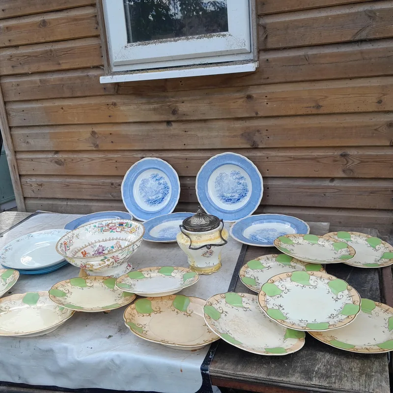Large array of mixed era ceramics Victorian and onwards note earlier pieces are damaged and or restored : Wedgwood Basalt ware