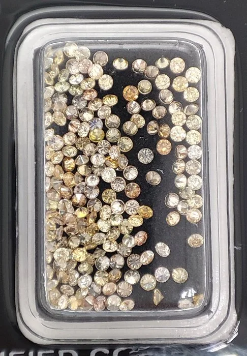 191 pcs Diamond (Natural coloured) - 2.01 ct - Round Mixed colours - SI1, VS1 - Gemmological Centre Israel (G.C.I.)