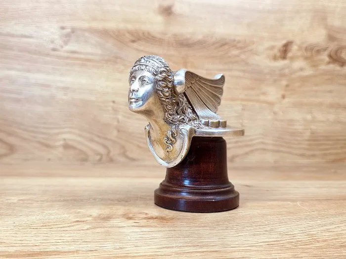 Car mascot (1) - Buick - Flying Goddess - 1920-1930