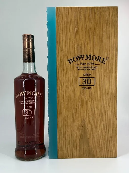 Bowmore 30 years old Limited Release - b. 2023 - 70cl