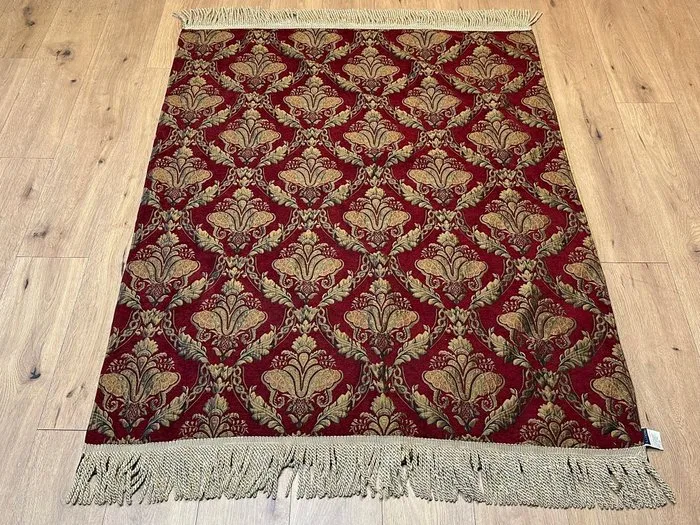 Gobelin Sumptuous Gobelin tapestry rug with a classic ornamental pattern in noble red and gold. - Tapestry - 160 cm - 125 cm