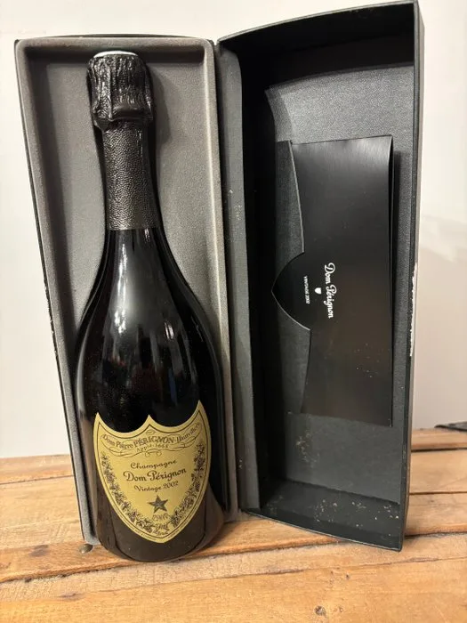 2002 Dom Pérignon - Champagne Brut - 1 Bottle (0.75L)