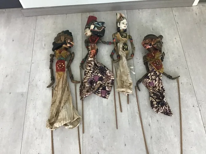 Wayang golek (4) - Wood, Linen - Second half of 20th century